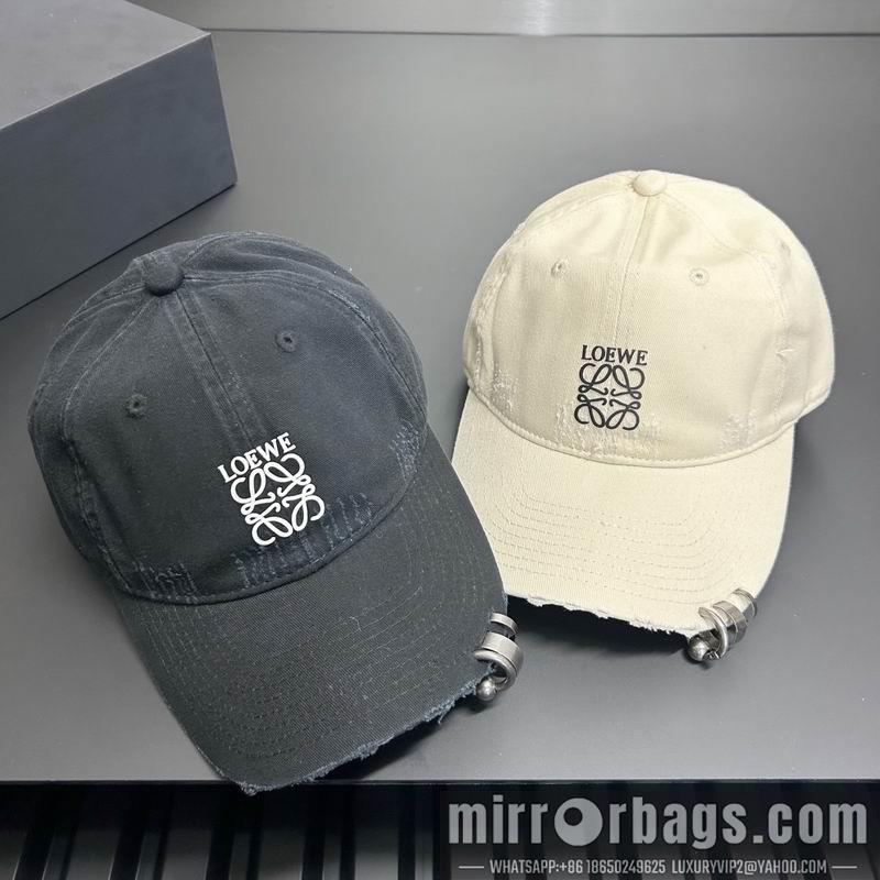 Replica Loewe Hat dx41