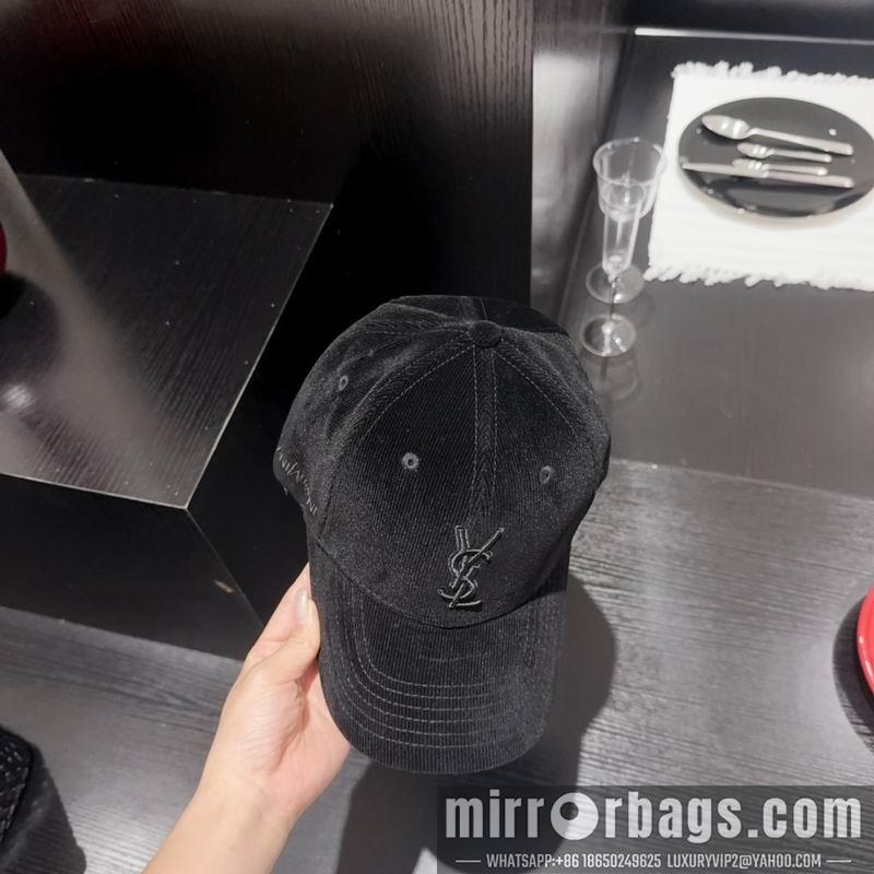 Replica YSL Hat dx24