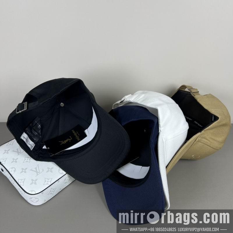 Replica YSL Hat dx37