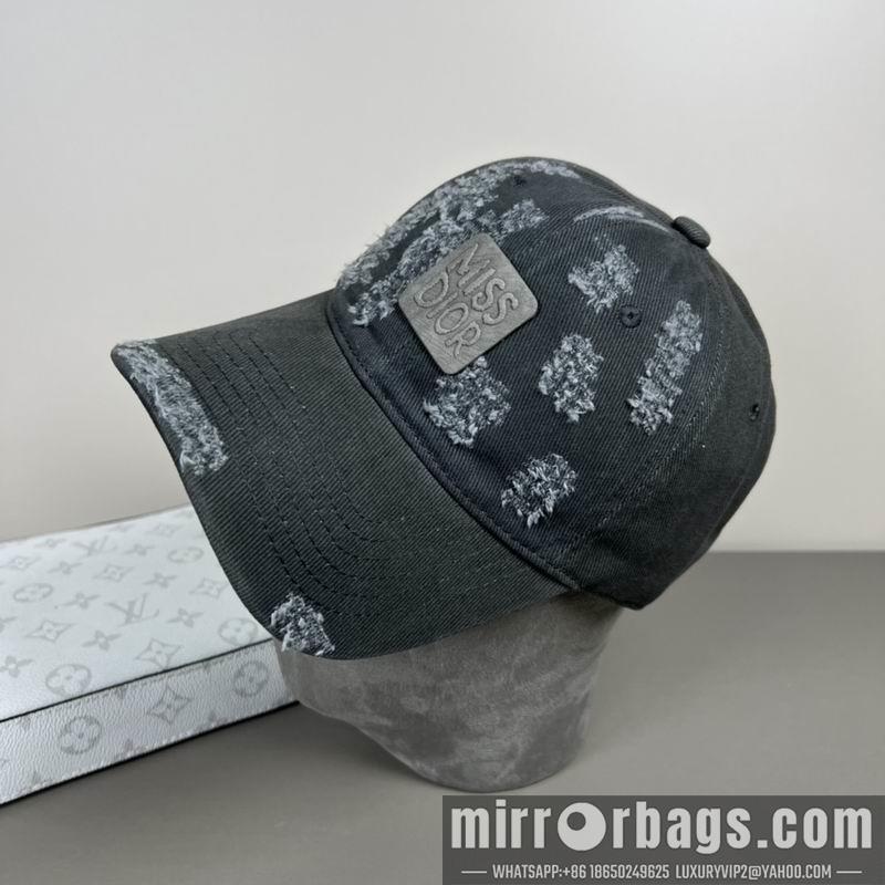 Replica Dior Hat dx07