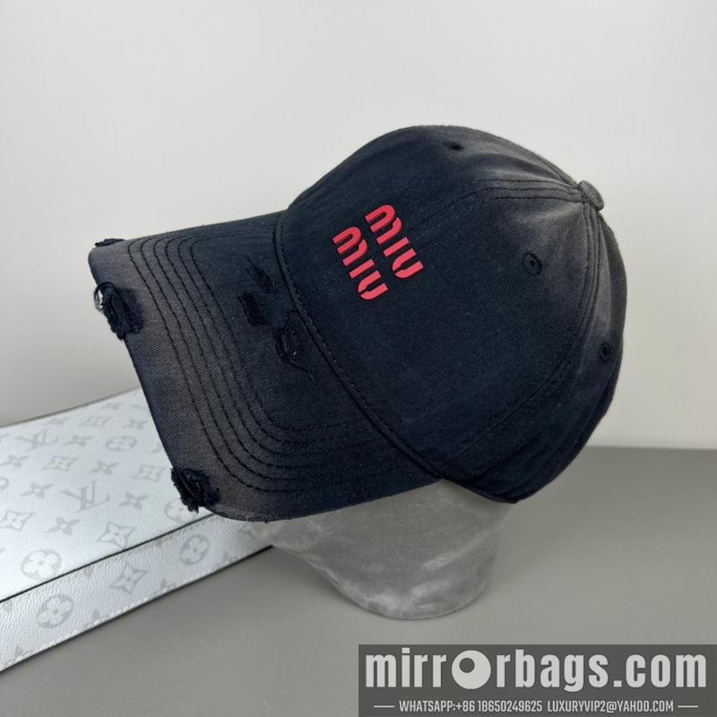 Replica Miumiu Hat dx44