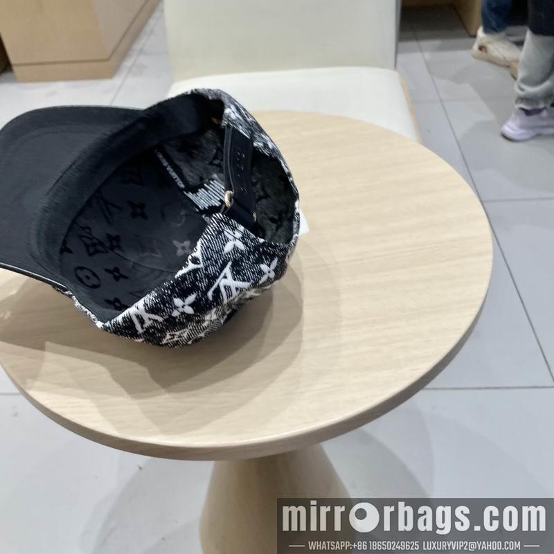 Replica LV Hat 040202