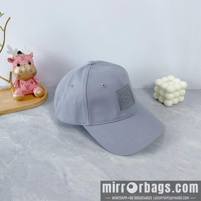 Replica Loewe Hat dx20