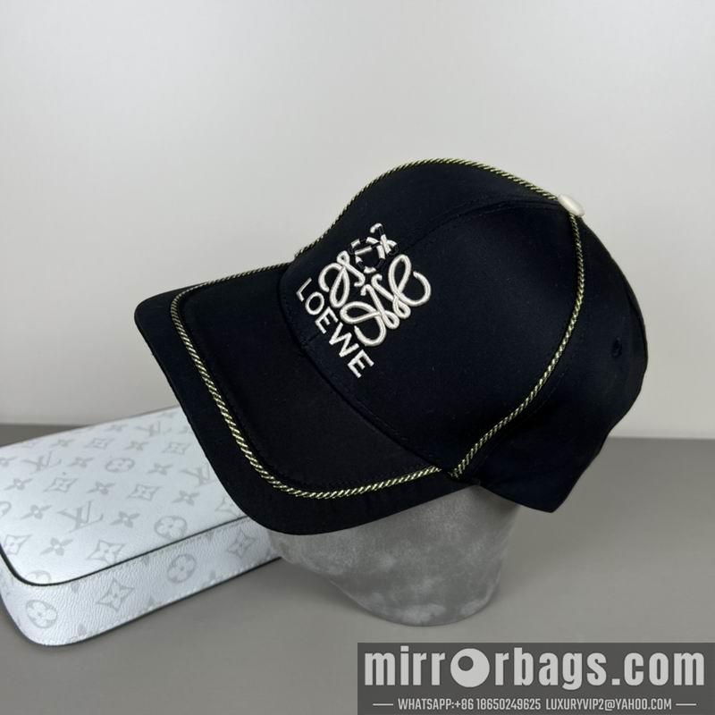 Replica Loewe Hat dx47