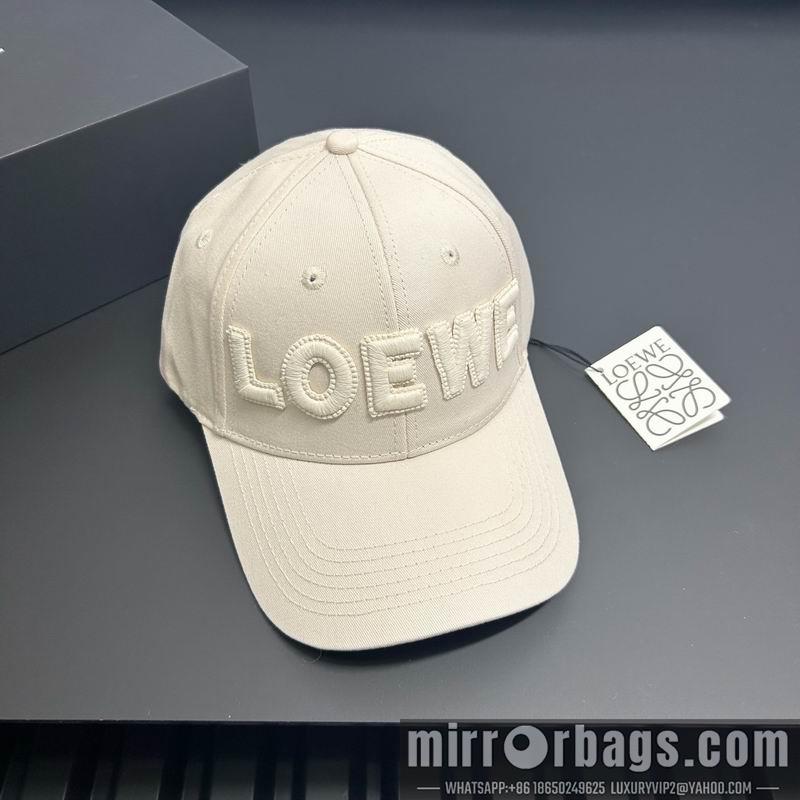 Replica Loewe Hat dx39