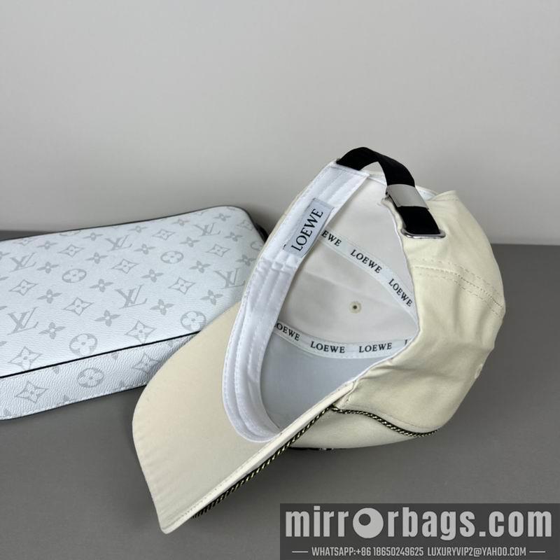 Replica Loewe Hat dx47