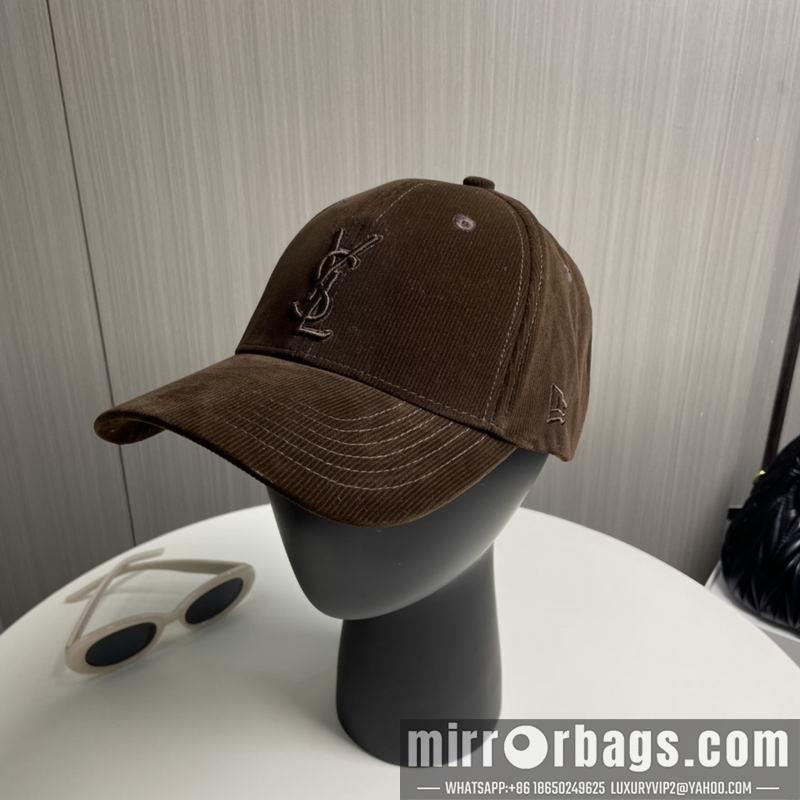 Replica YSL Hat dx31