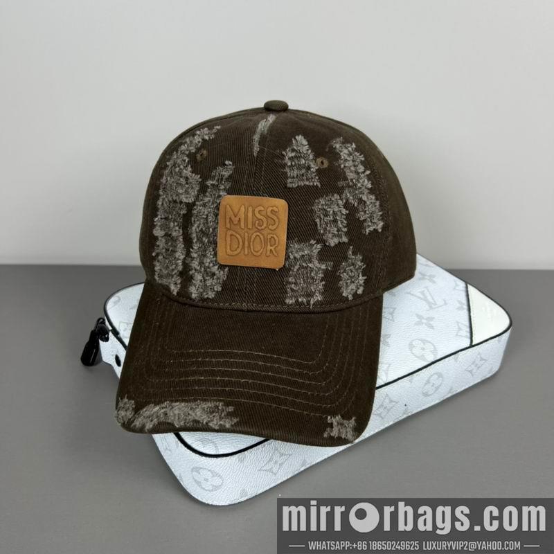 Replica Dior Hat dx07
