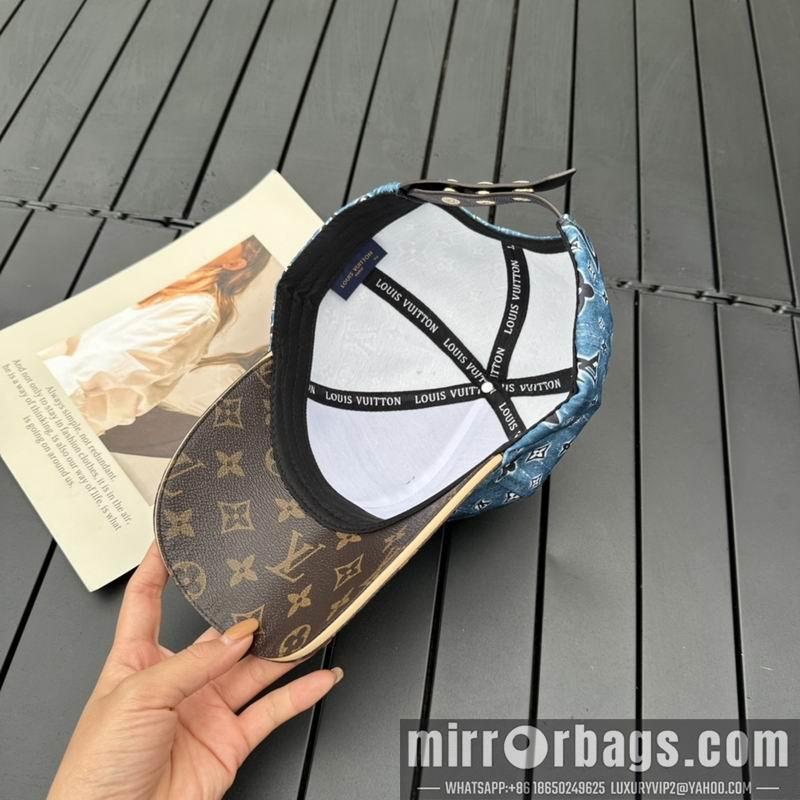 Replica LV Hat 122724