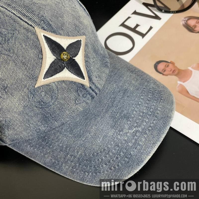 Replica LV Hat 042602