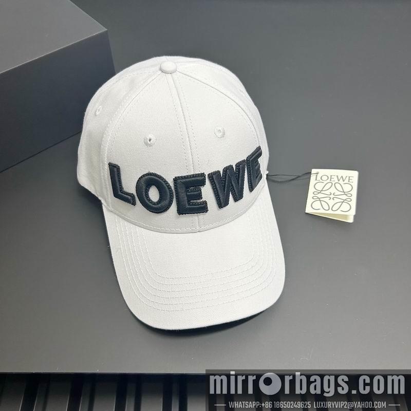 Replica Loewe Hat dx39