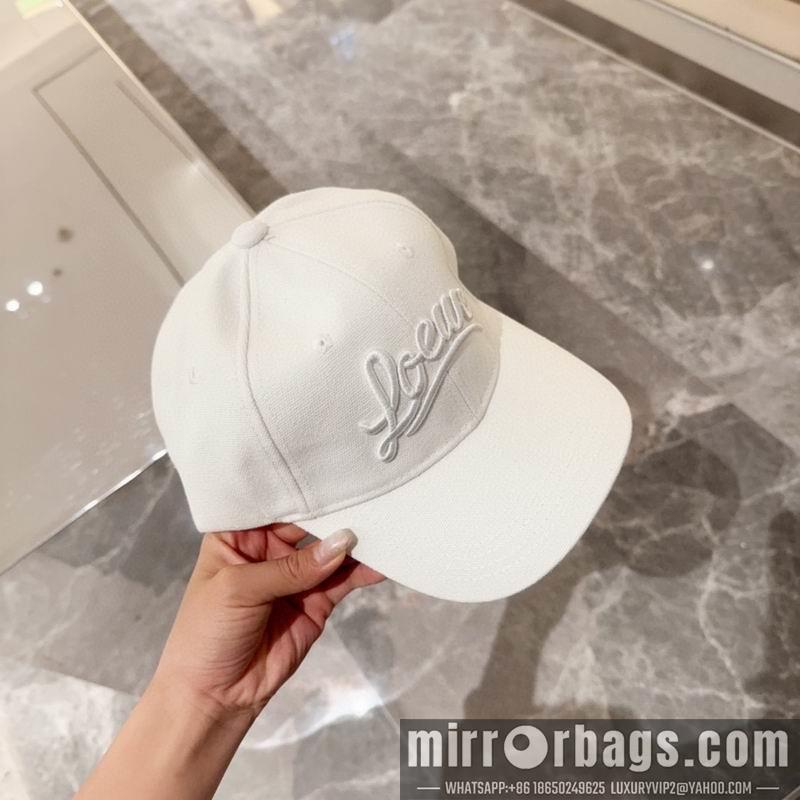 Replica Loewe Hat dx44