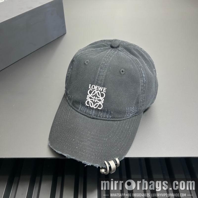 Replica Loewe Hat dx41