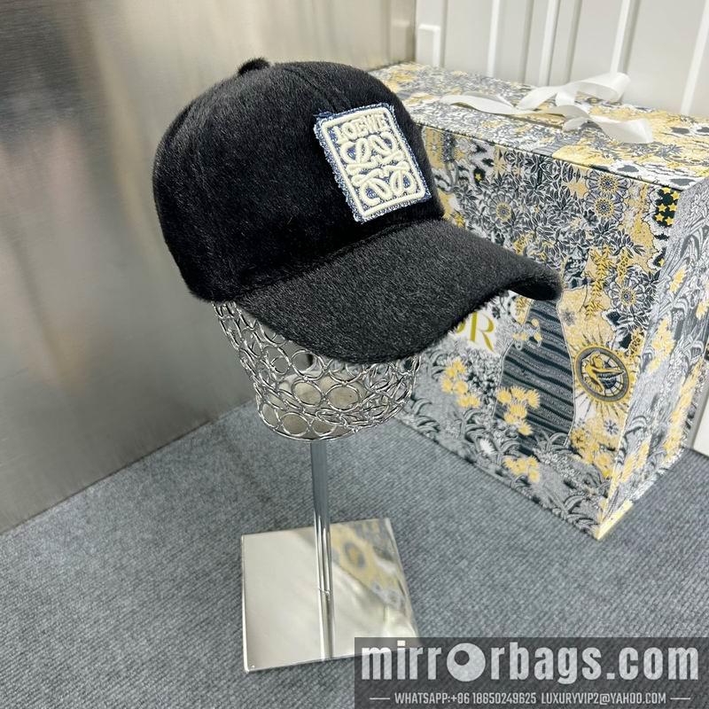 Replica Loewe Hat dx16