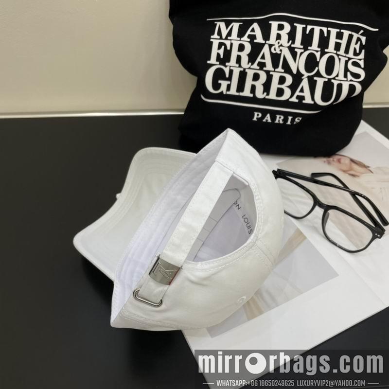Replica LV Hat 042702