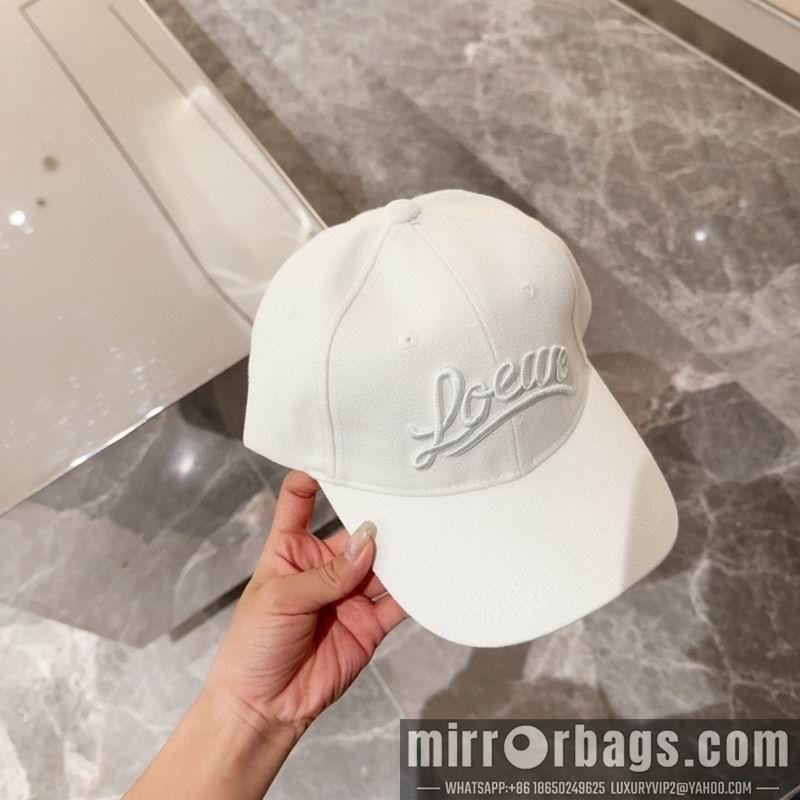 Replica Loewe Hat dx44