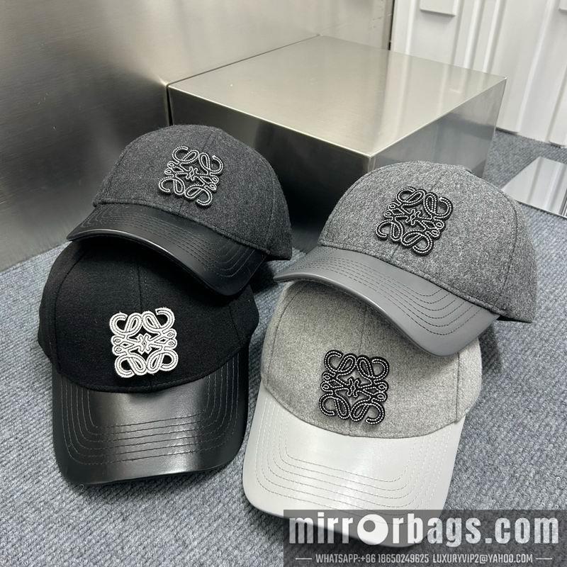 Replica Loewe Hat dx35
