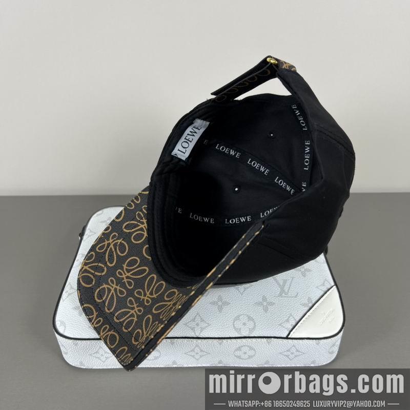 Replica Loewe Hat dx37