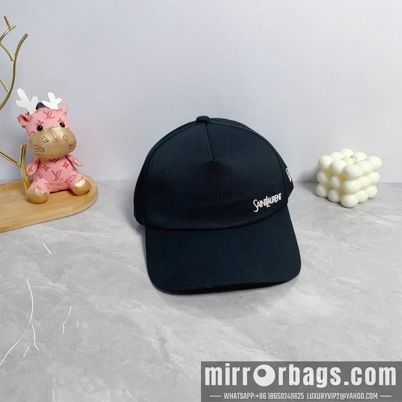 Replica YSL Hat dx17