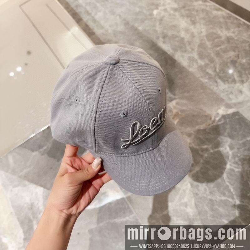 Replica Loewe Hat dx44
