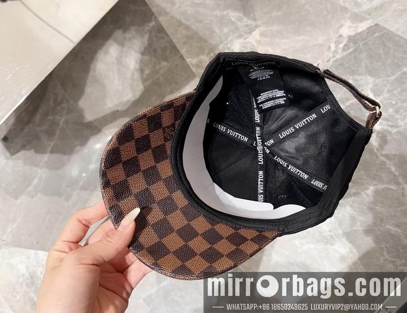 Replica LV Hat 071303