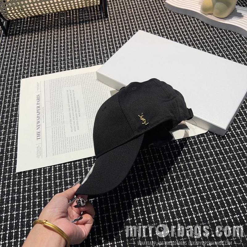 Replica YSL Hat dx03