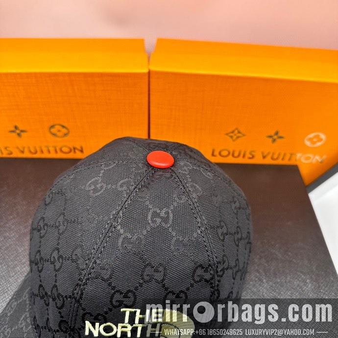 Replica Dior x The North Face Hat dxn11