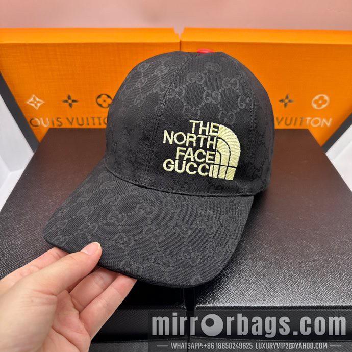 Replica Dior x The North Face Hat dxn11