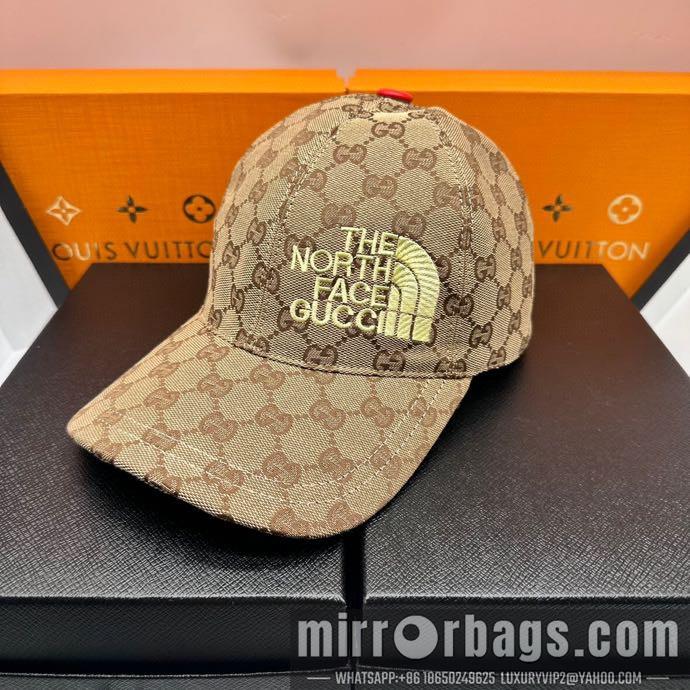 Replica Dior x The North Face Hat dxn11