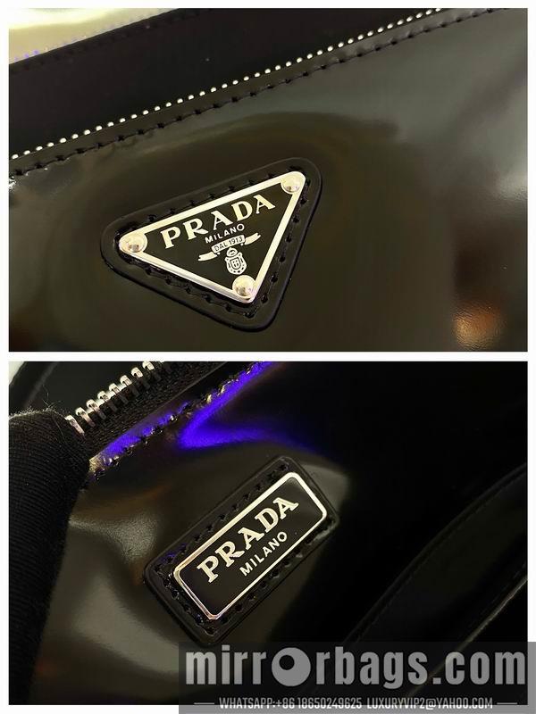 Replica Prada Bags Nylon 2VH130 22x14x3.5cm ap