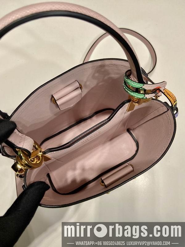 Replica Prada Bags Prada 1BA217花卉17x18x10.5cm AP