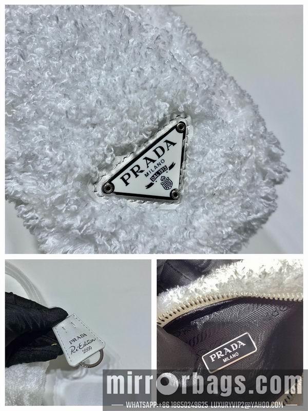 Replica Prada Bags Hobo Re-Edition 1NE515 22x17x6cm ap 05