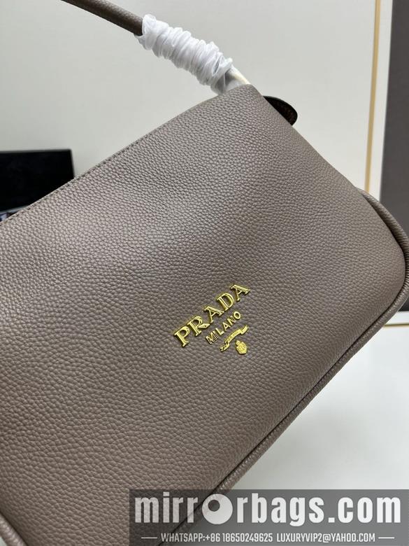 Replica Prada Bags Prada 1BA109 30x22x10cm jj1