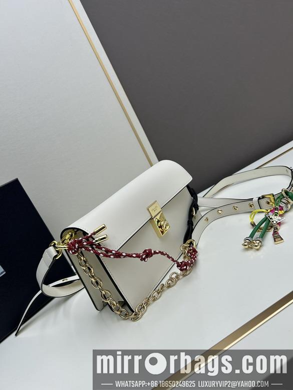 Replica Prada Bags Prada 1BD379 24x13.5x6cm jj1