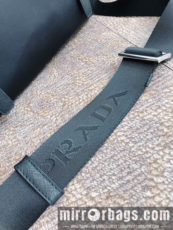 Replica Prada Bags Re-Nylon Saffiano 1BD671 30x25x12cm ap 21