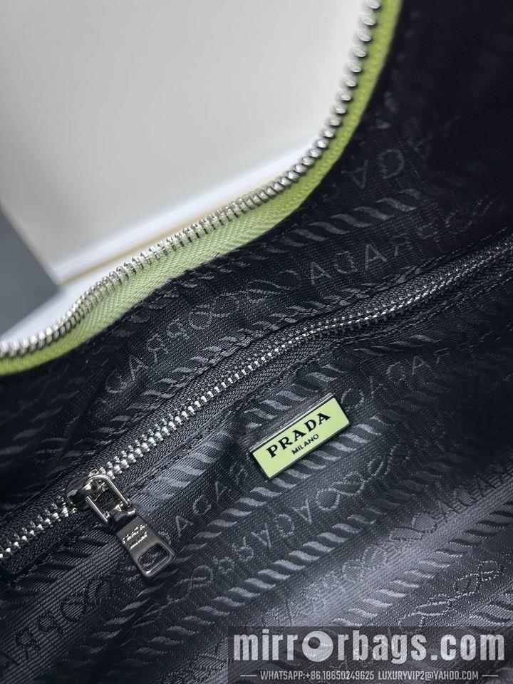 Replica Prada Bags Prada 818 30x12x6cm jj2