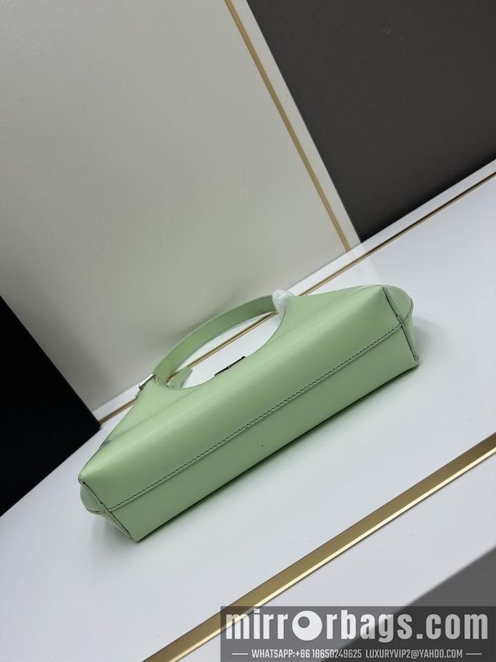 Replica Prada Bags Prada 818 30x12x6cm jj2