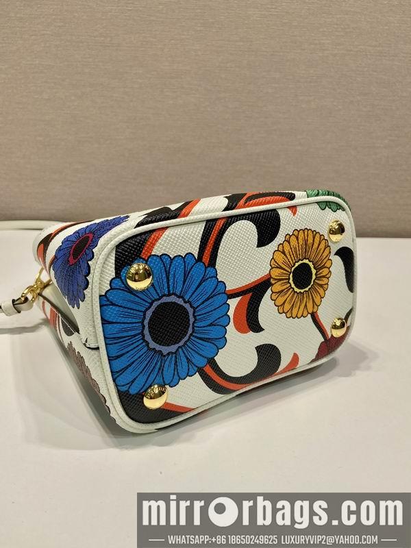 Replica Prada Bags Prada 1BA217花卉17x18x10.5cm AP