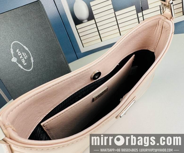 Replica Prada Bags 123 27cm XMY 3