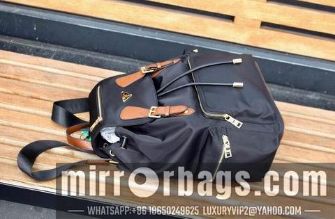 Replica Prada Bags WM00028-1