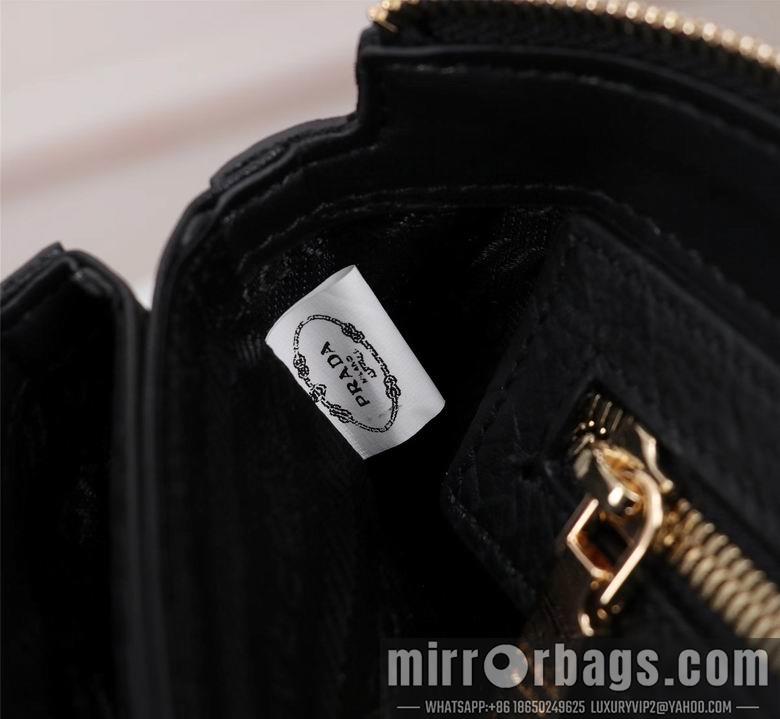 Replica Prada Bags 8368-4 28X17X4cm WP 1