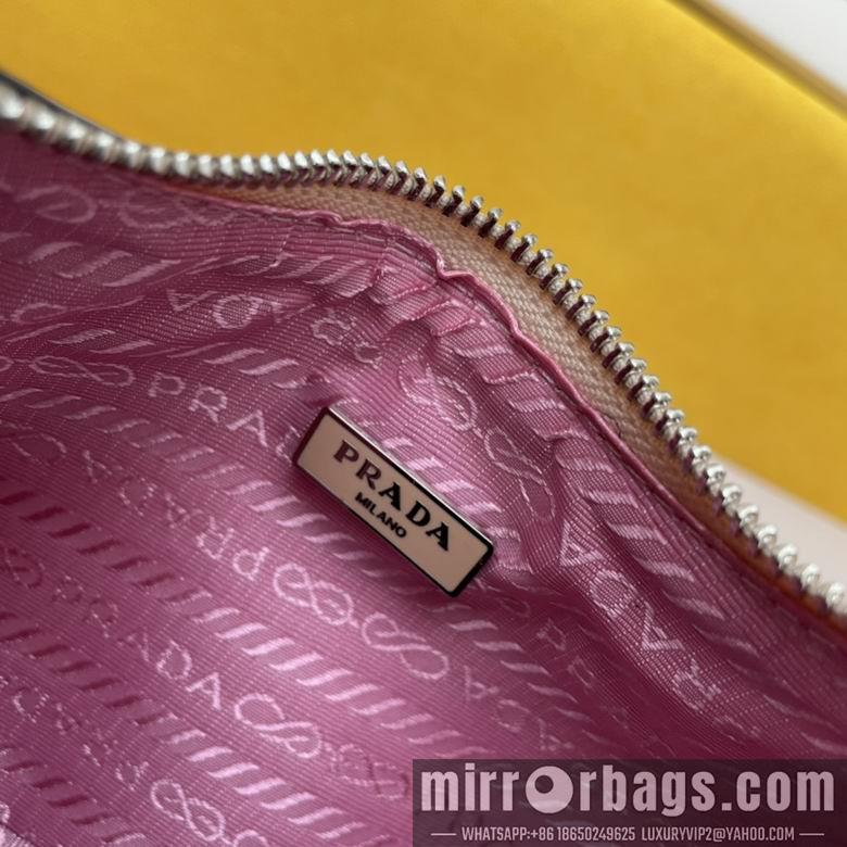 Replica Prada Bags WW1BH204裸粉 18X22X6.5