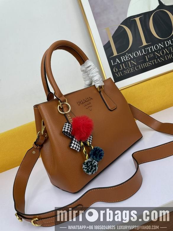 Replica Prada Bags WW5005棕 30X22X13