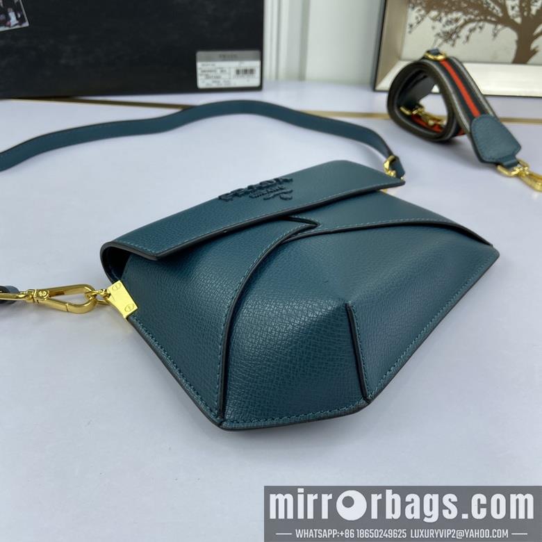 Replica Prada Bags 5001 23X14X4cm XM 3colour