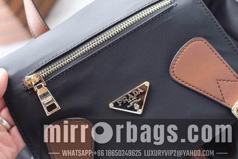 Replica Prada Bags WM00028-1