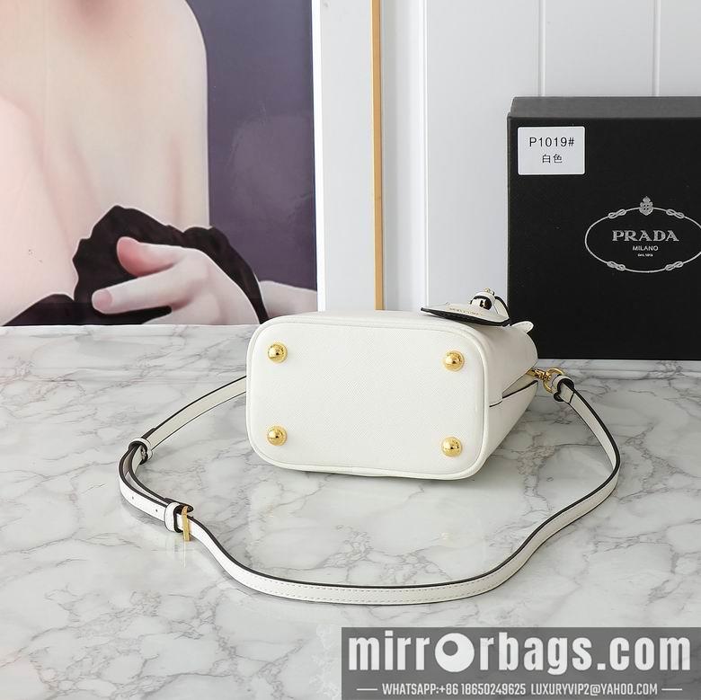 Replica Prada Bags 1019 20cm XMY 4