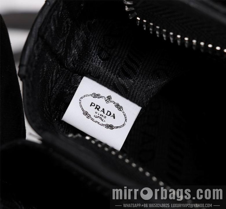 Replica Prada Bags 8370-4 29X19X4cm WP