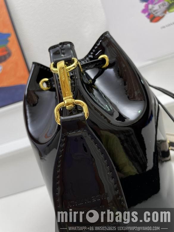 Replica Prada Bags 55133 18X22X12cm XM 4