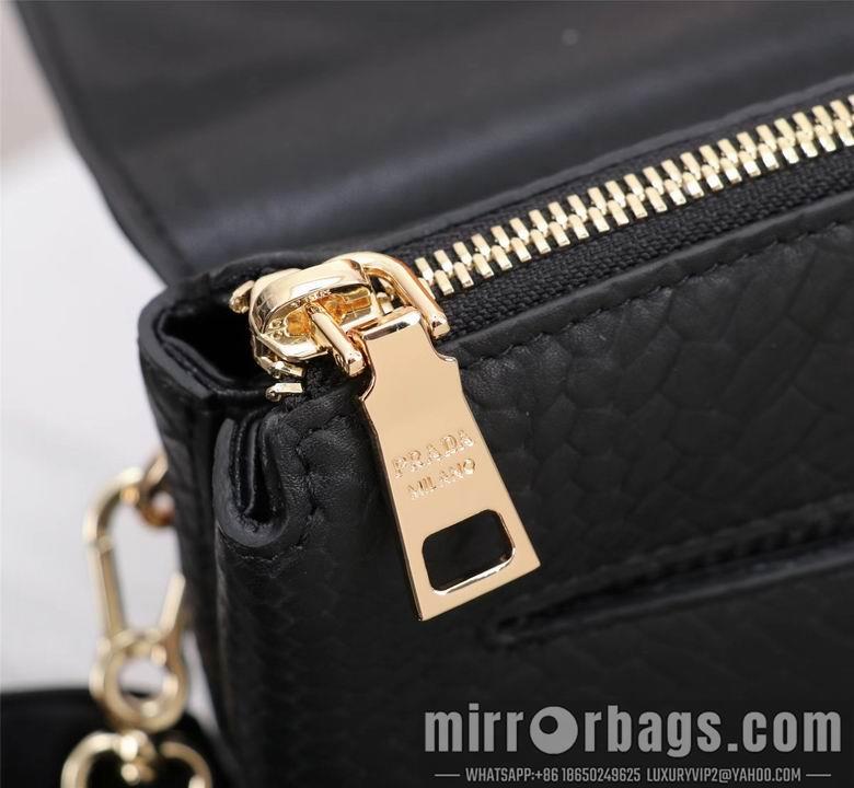 Replica Prada Bags 8368-4 28X17X4cm WP 1