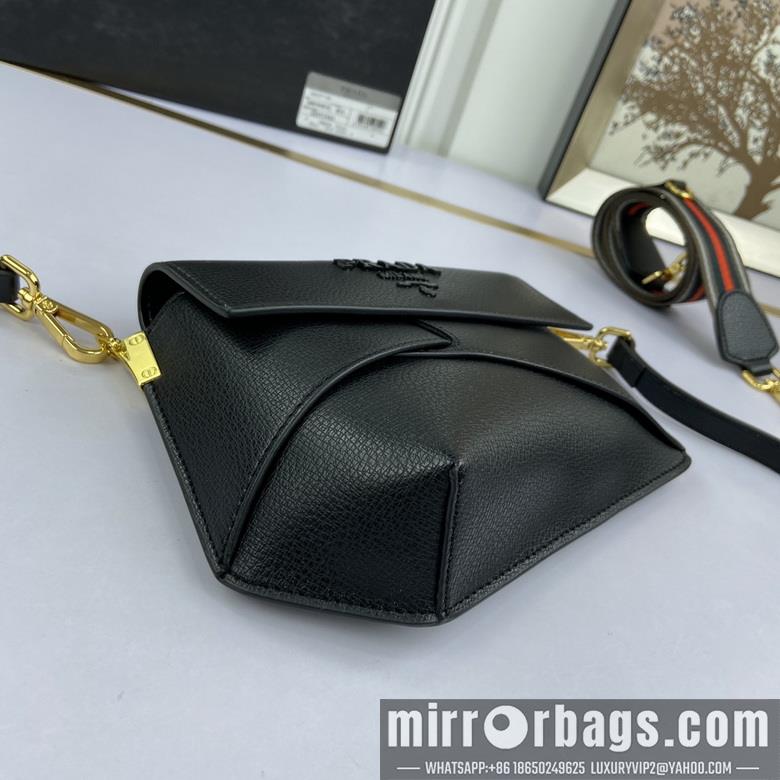 Replica Prada Bags 5001 23X14X4cm XM 3colour